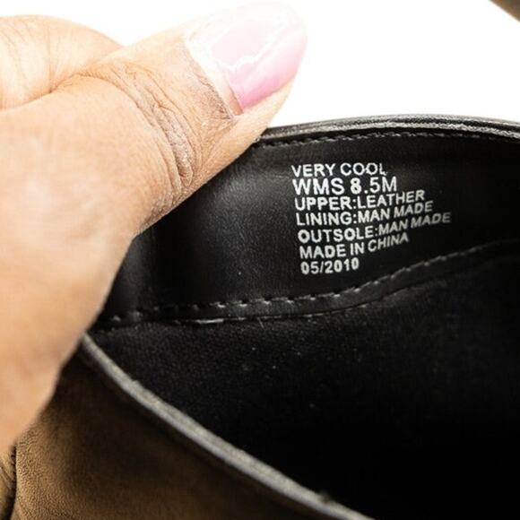 Vintage Kenneth Cole Reaction "Very Cool" Black Leather Womens Boot 8.5M - Picture 13 of 13